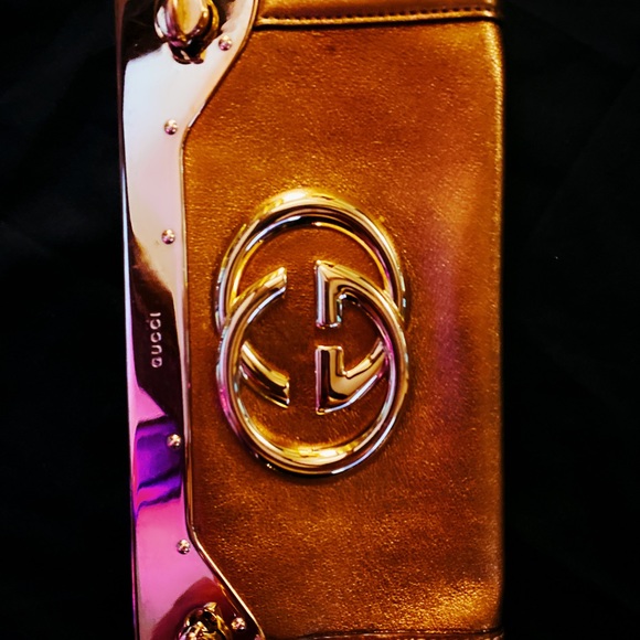 GUCCI CLUTCH - Picture 5 of 8